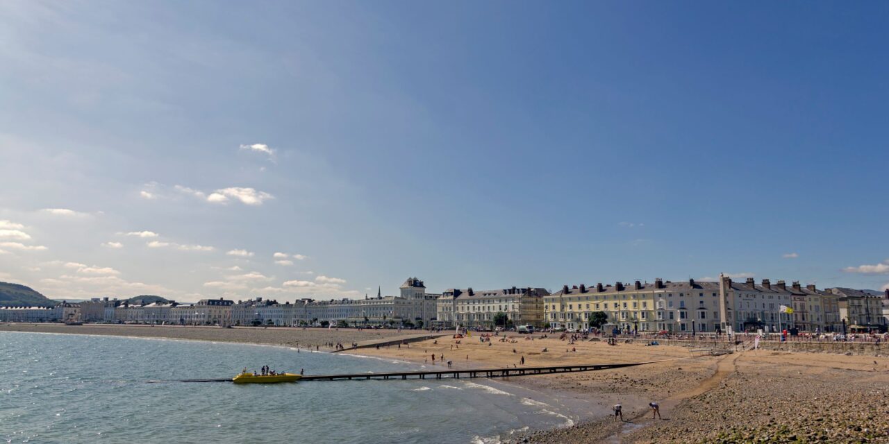 Why Location Matters When Staying in Llandudno